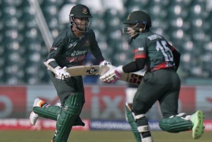 ১৯৩ রানে অলআউট টাইগাররা, বাবরদের সামনে সহজ লক্ষ্য