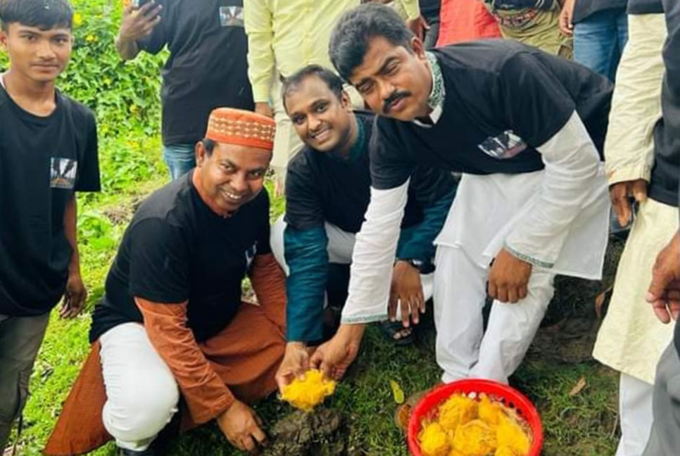 ফুলপুরে ৪ হাজার তালের আঁটি রোপণ 