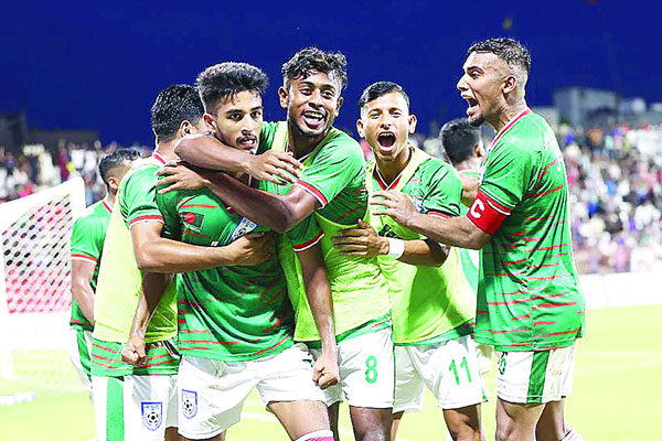 রেফারির ভুলে জয় বঞ্চিত জামালরা