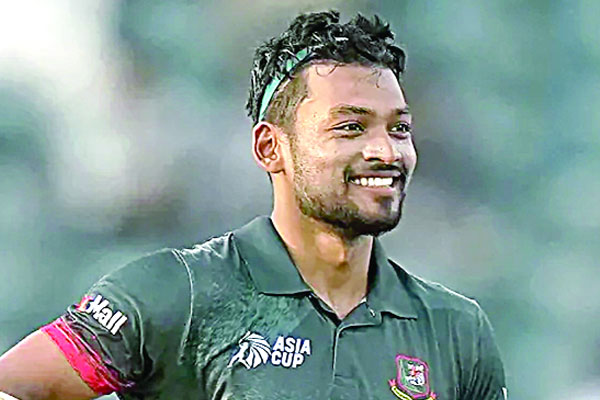 ব্যাটিংয়ে এখনো সবার ওপরে