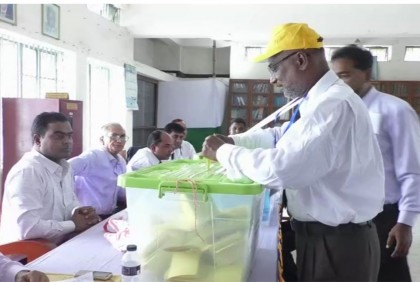 কুড়িগ্রামে আইনজীবী সমিতি নির্বাচনে
আওয়ামী লীগ সমর্থিতদের জয়