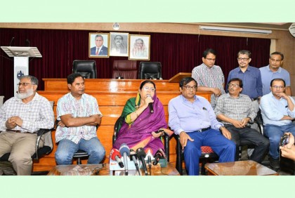 বাসায় থাকলে আমাকেও মেরে ফেলতো : চবি উপাচার্য