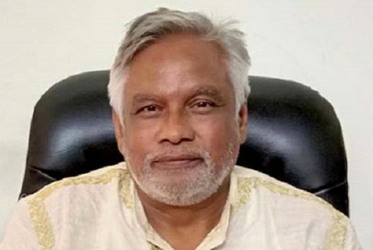 বিএনপি নেতা আমানউল্লাহ আমানের আত্মসমর্পণ 