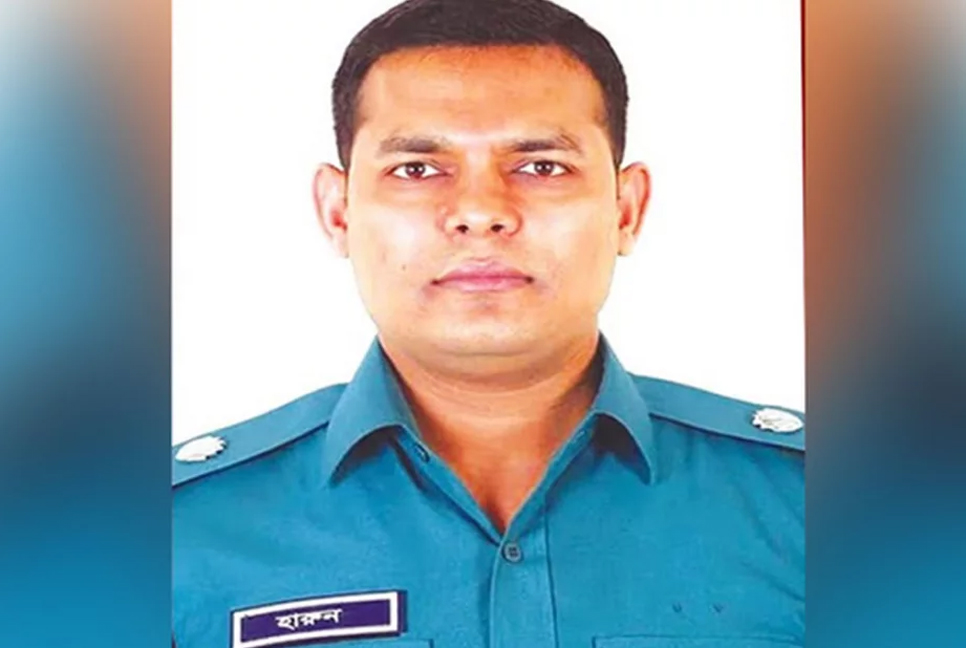 ছাত্রলীগের দুই নেতাকে পেটানো এডিসি হারুন প্রত্যাহার

