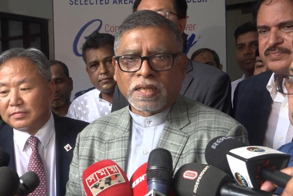 চিকিৎসাসেবার বাইরেও সিটি কর্পোরেশনের কাজ করে যাচ্ছি : স্বাস্থ্যমন্ত্রী