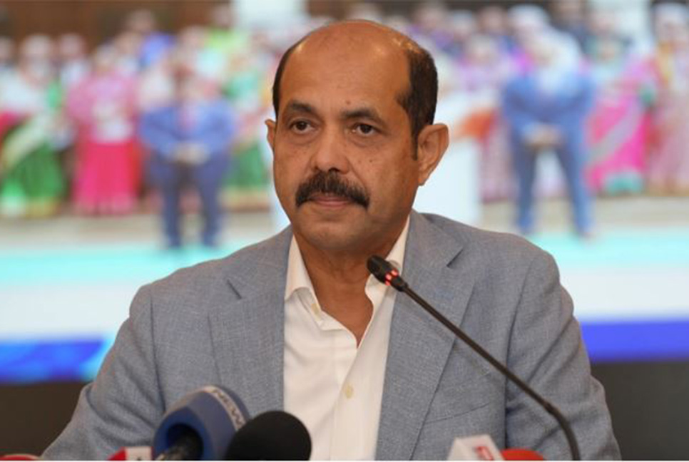 যানজট নিরসনে ডিএনসিসির খালগুলোতে নৌপথ চালু করা হবে : মেয়র আতিক

