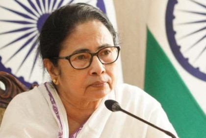 নতুন গান নিয়ে আসছেন পশ্চিমবঙ্গের মুখ্যমন্ত্রী মমতা