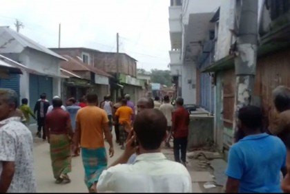 তুচ্ছ ঘটনাকে কেন্দ্র করে দুই গ্রামের সংঘর্ষ, আহত ১০