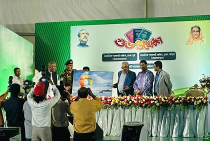 পাসপোর্ট সেবা নিতে আসা জনগণের ‘উহ’ শব্দটিও শুনতে চাই না : স্বরাষ্ট্রমন্ত্রী
