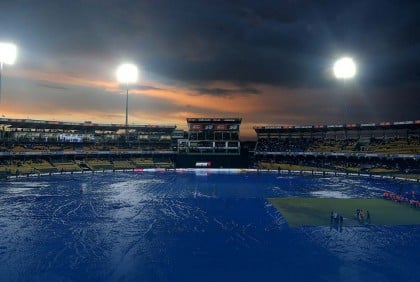 রিজার্ভ ডেতে গড়াল ভারত-পাকিস্তান ম্যাচ

