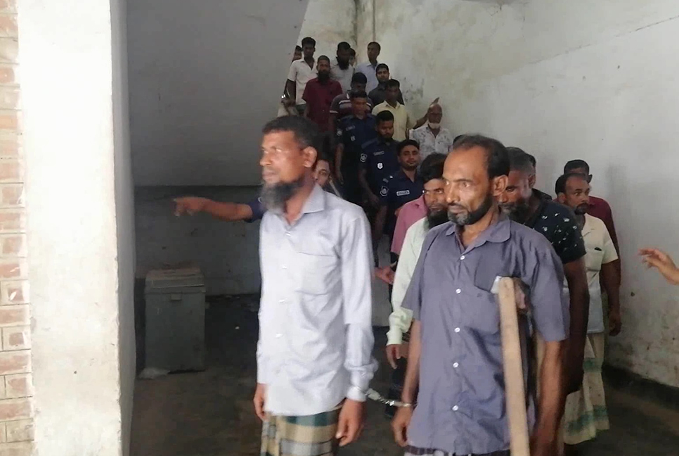 চুয়াডাঙ্গায় ডাকাতি মামলায় ১২ জনের কারাদণ্ড