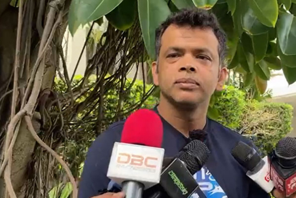 সমালোচকদের এক হাত নিয়ে রাজ্জাক গাইলেন আপন সাফাই!
