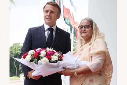 প্রধানমন্ত্রীর কার্যালয়ে ফরাসি প্রেসিডেন্ট ম্যাক্রোঁ

