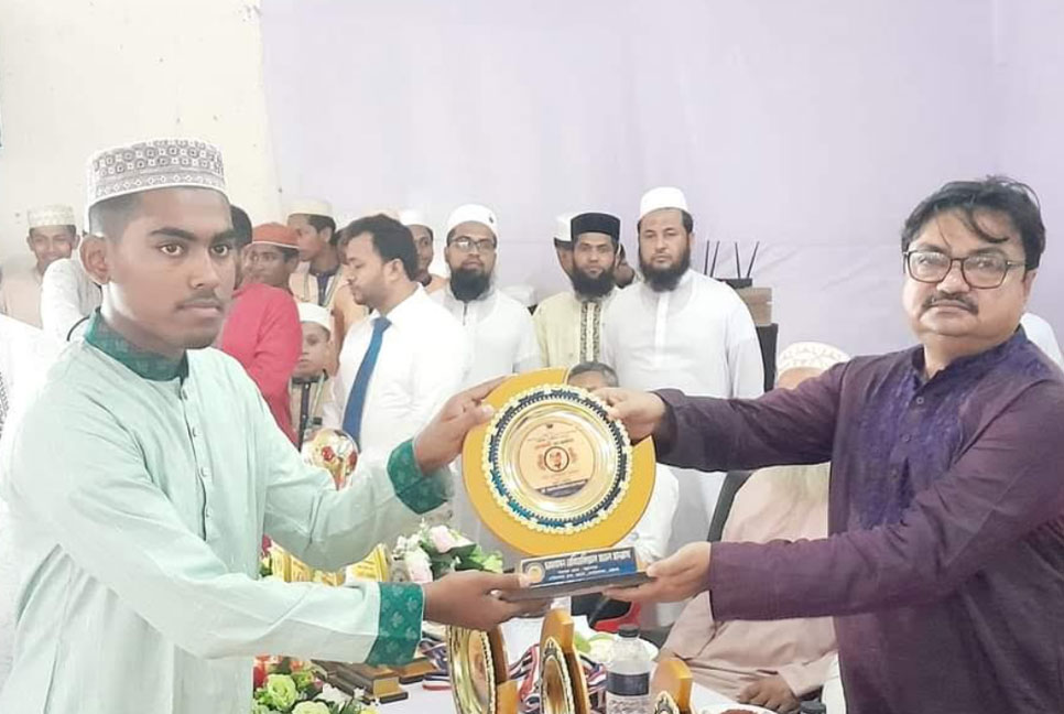চরফ্যাশনে কৃতী শিক্ষার্থীদের সংবর্ধনা 