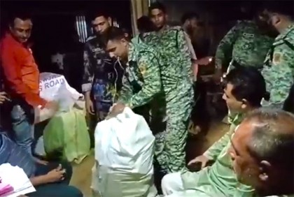 খাগড়াছড়িতে ৫০ লাখ টাকার ভারতীয় সিগারেটসহ আটক ৩