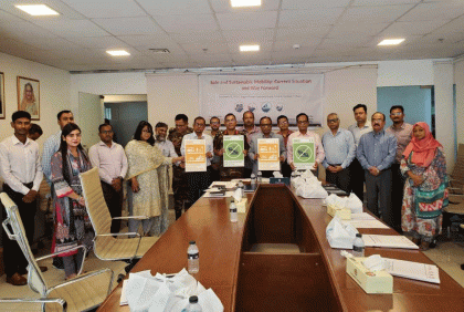 সড়কে শৃঙ্খলা ফেরাতে সম্মিলিত প্রচেষ্টা প্রয়োজন