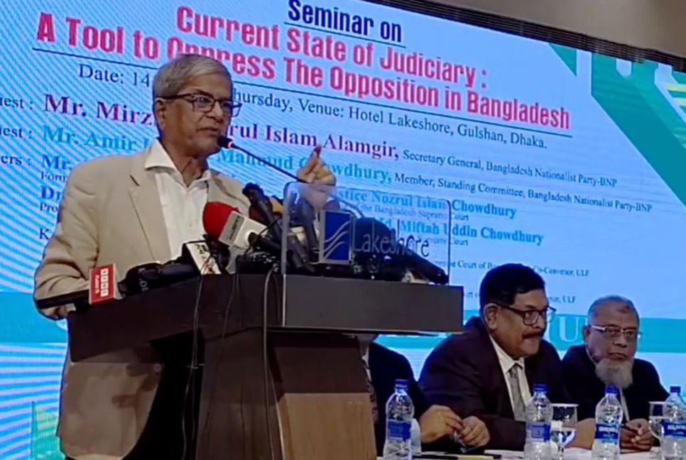 বাংলাদেশে এখন গণতন্ত্র নেই : মির্জা ফখরুল


