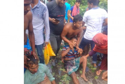 ঝিনাইদহে সড়ক দুর্ঘটনায় নিহত ২