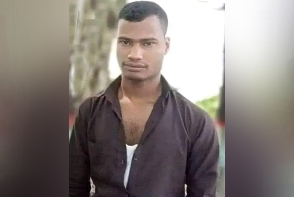 হেলপারের হাতে বাস চালক খুন