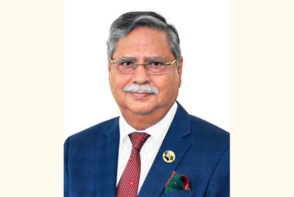 দেশে ফিরলেন রাষ্ট্রপতি

