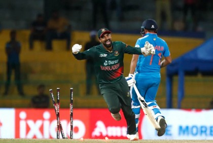 ‘বাংলাদেশের কাছে ভারতের হারে স্বস্তি পাচ্ছে পাকিস্তানিরা’