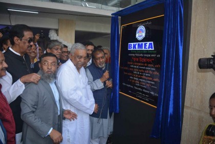 গ্যারান্টি দিচ্ছি কেউ না খেয়ে মরবে না : স্বরাষ্ট্রমন্ত্রী