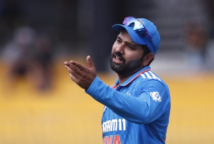 যে লজ্জার রেকর্ড গড়লেন রোহিত