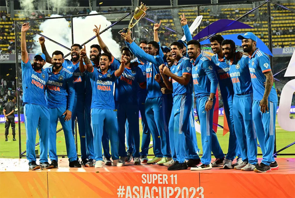 শ্রীলঙ্কাকে লজ্জায় ডুবিয়ে শিরোপা ঘরে তুললো ভারত