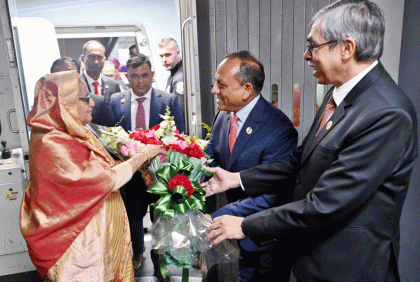 নিউইয়র্কে পৌঁছেছেন প্রধানমন্ত্রী 
