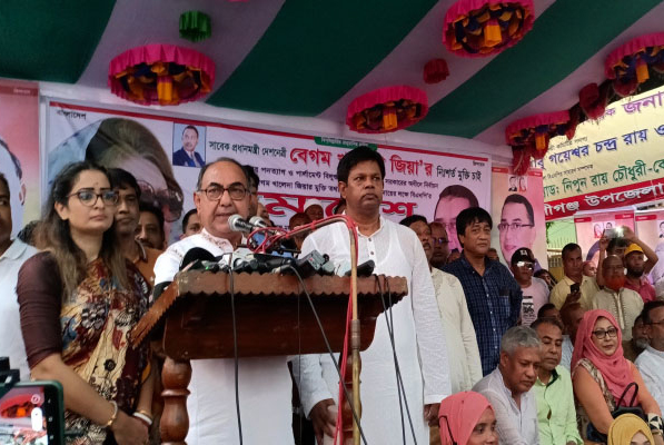 'আমরা কোনো অত্যাচার করতে চাই না, শুধু আপনাদের ক্ষমতা থেকে সরাতে চাই'