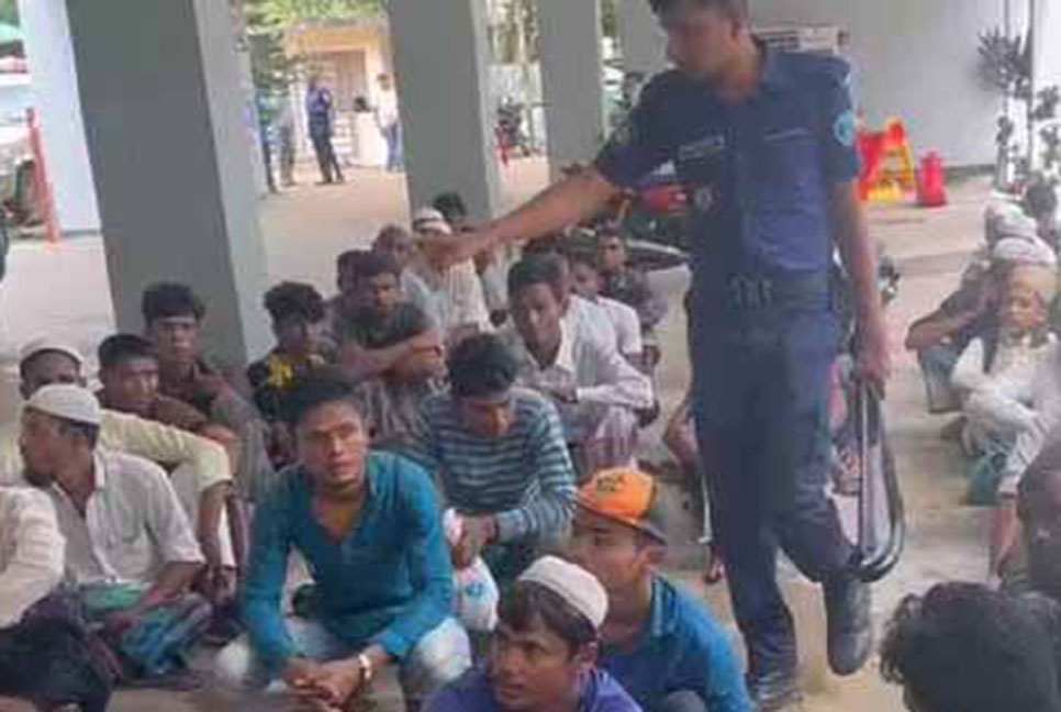 ক্যাম্পের বাইরে থেকে শতাধিক রোহিঙ্গা আটক