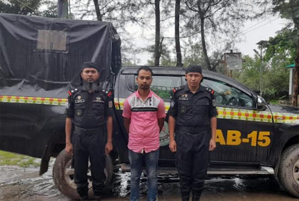 টেকনাফে র‌্যাবের অভিযানে ইয়াবাসহ আটক ১