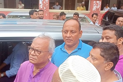 খালেদা জিয়ার কুমিল্লার মামলার চার্জ গঠনের তারিখ পিছিয়েছে