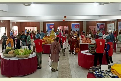 ঠাকুরগাঁওয়ে সুবিধাবঞ্চিত মানুষের ৫ টাকার হাট
