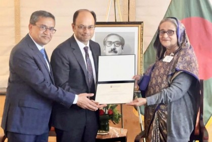 কমিউনিটি ক্লিনিকের জন্য প্রধানমন্ত্রীকে ব্রাউন ইউনিভার্সিটি’র সম্মাননা