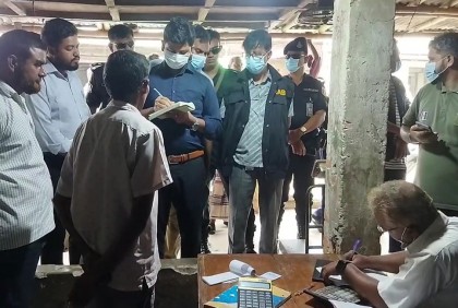 মেহেরপুরে ২ প্রতিষ্ঠানকে ২২ হাজার টাকা জরিমানা