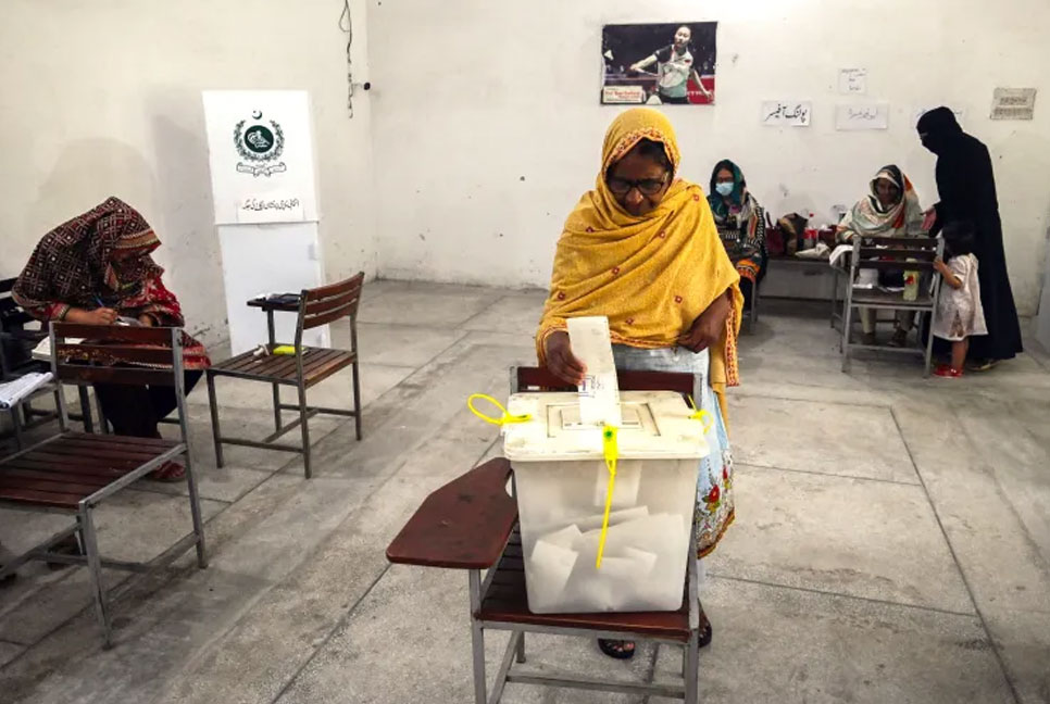 পাকিস্তানে নির্বাচন জানুয়ারির শেষ সপ্তাহে