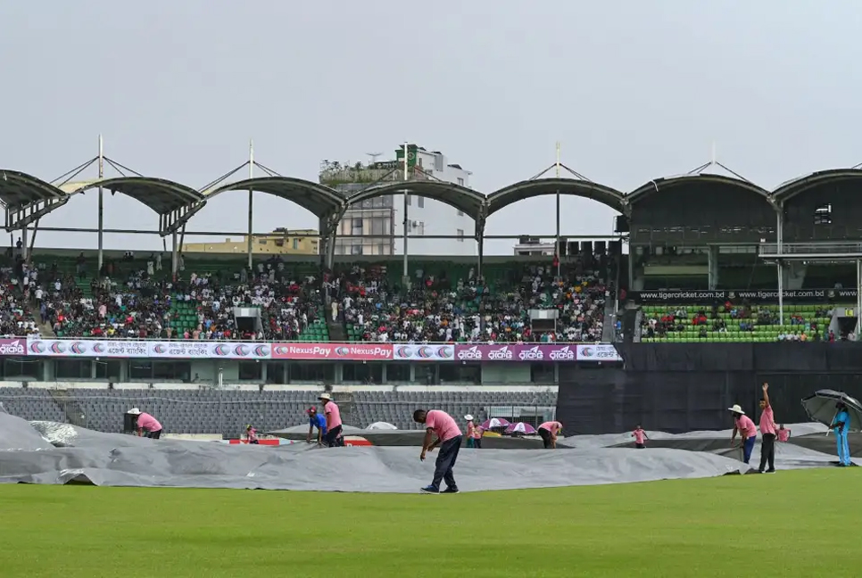 আবারও বৃষ্টি বিরতি
