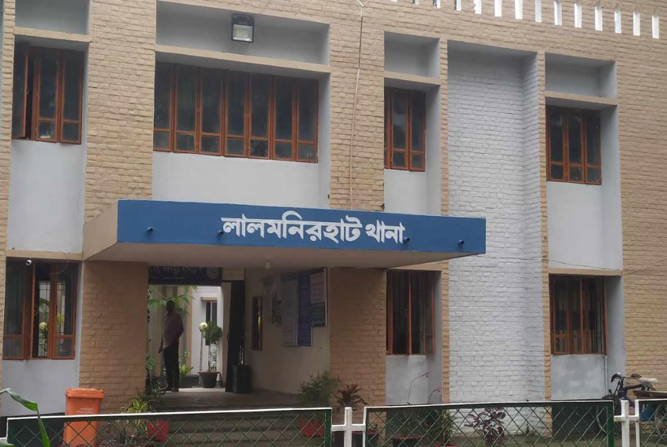 গৃহবধূকে শ্বাসরোধে হত্যার অভিযোগ