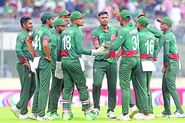 ‘ব্যক্তি’ শো-আপের ম্যাচ বৃষ্টিতে পণ্ড
