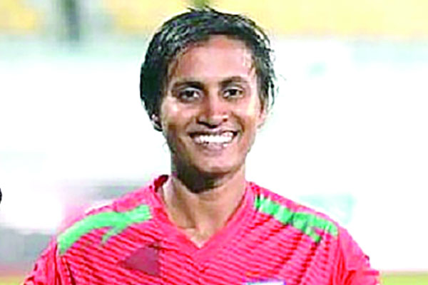 বিশ্ব চ্যাম্পিয়নের সামনে সাবিনারা