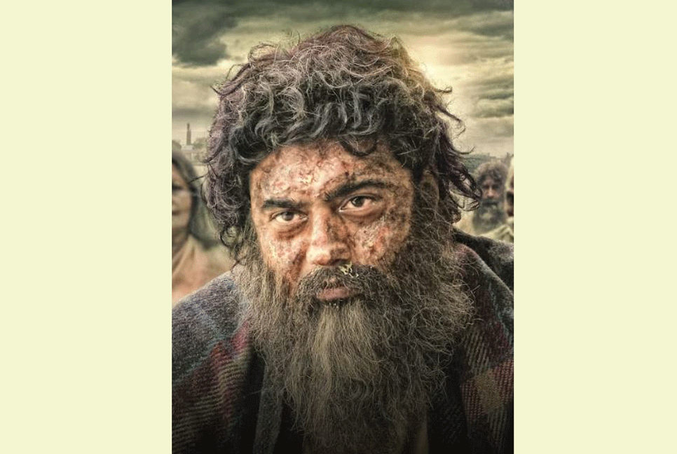 উসকো খুসকো চুল, ক্ষত-বিক্ষত মুখ! চমকে দিলেন দেব