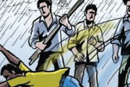 রাজধানীতে দোকানদারদের মারধরে হাসপাতালে ৮ ঢাবি শিক্ষার্থী