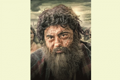 উসকো খুসকো চুল, ক্ষত-বিক্ষত মুখ! চমকে দিলেন দেব