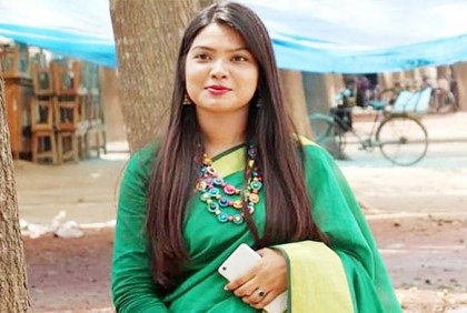 রাবিতে 'সিট' ছাড়তে বলায় হল গেটে ছাত্রলীগ নেত্রীর তালা