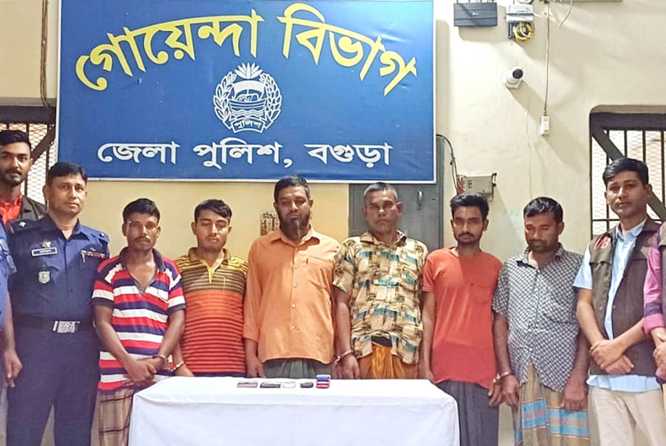 বগুড়ায় ইজিবাইক চালক হত্যায় গ্রেফতার ৬ 