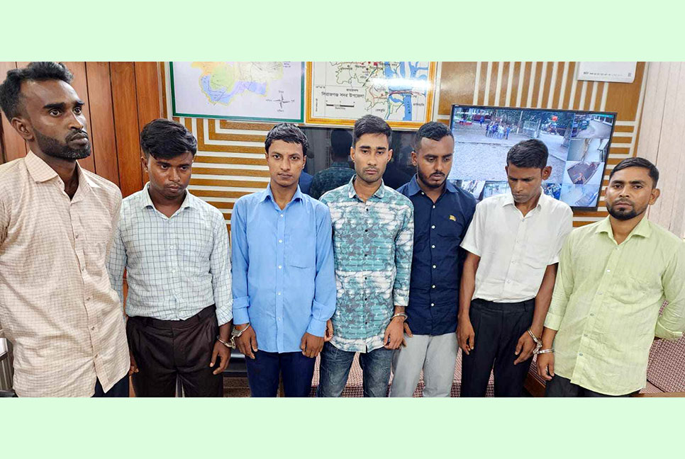 সিরাজগঞ্জে নিয়োগ পরীক্ষায় জালিয়াতি, কারাগারে ৭ পরীক্ষার্থী