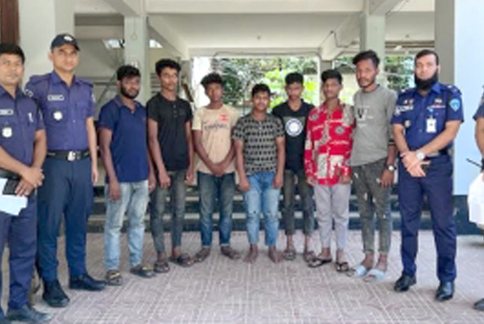 কক্সবাজারে মানবপাচারকারী চক্রের ৪ সদস্য গ্রেফতার, উদ্ধার ৭