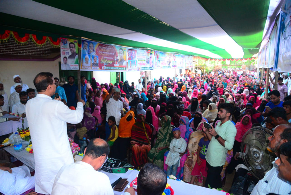 ‘স্মার্ট বাংলাদেশ বিনির্মাণে নারী সমাজকেও এগিয়ে আসতে হবে’ 
