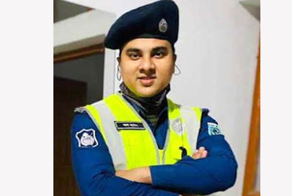 কলেজছাত্রীকে ২ মাস আটকে রাখা সেই কনস্টেবল গ্রেফতার